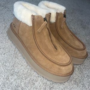 UGG Funkette Slipper Size 10